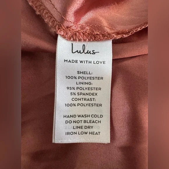 NWT | Lulus | Perfected Elegance Mauve Satin Pleated Strapless Maxi Dress | Sz M - Picture 8 of 10